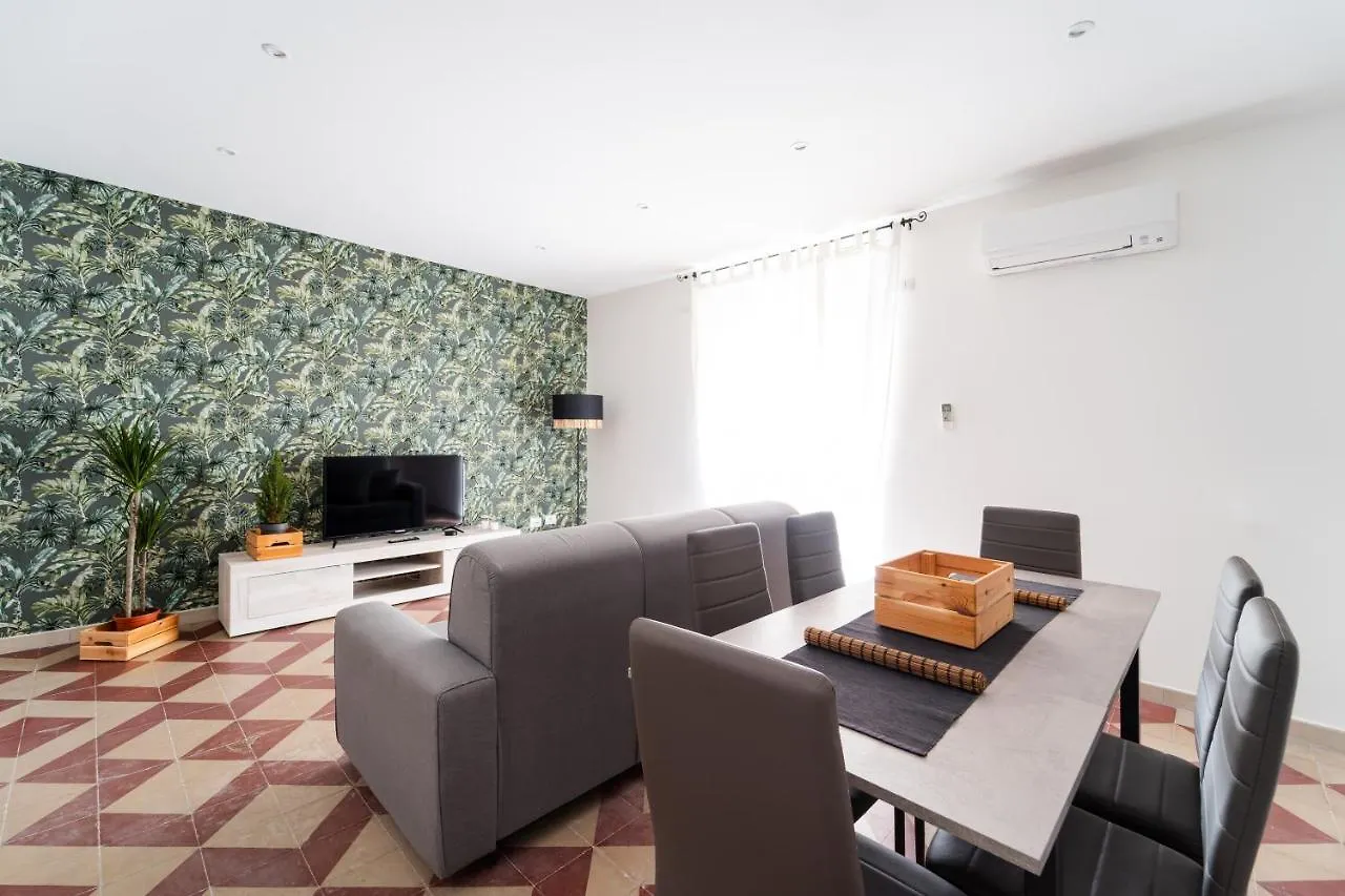 Historic Center Apartment - Catania Stays Itálie